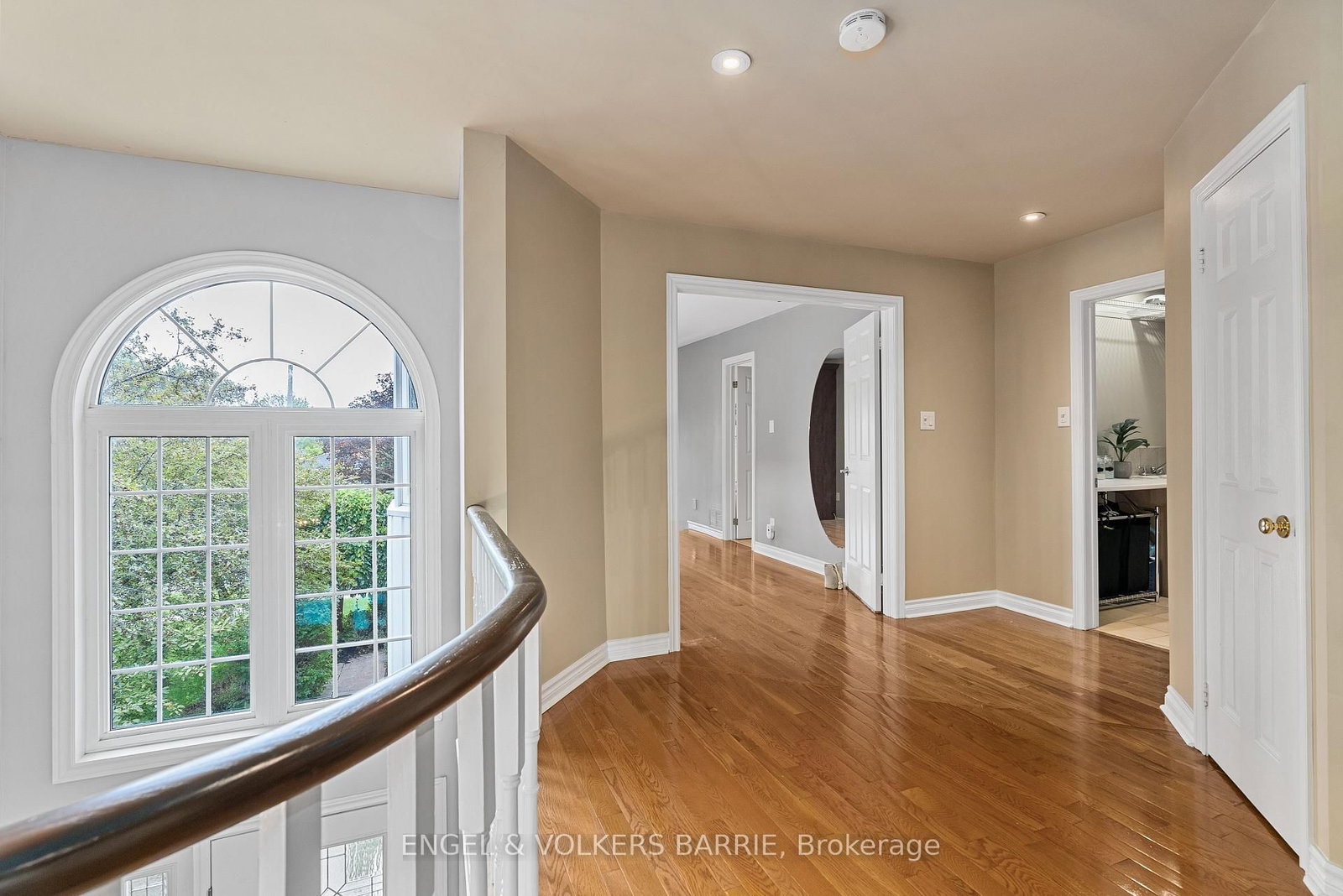 19 Grand Forest Drive • Barrie, ON photo 17