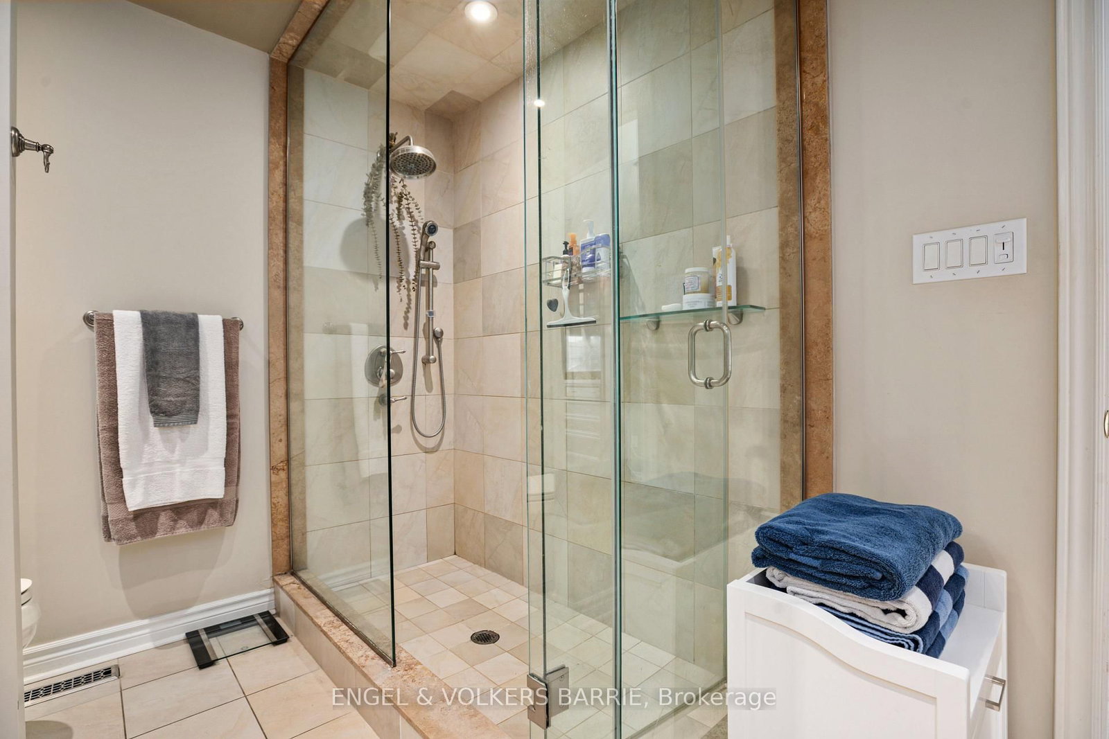 19 Grand Forest Drive • Barrie, ON photo 33