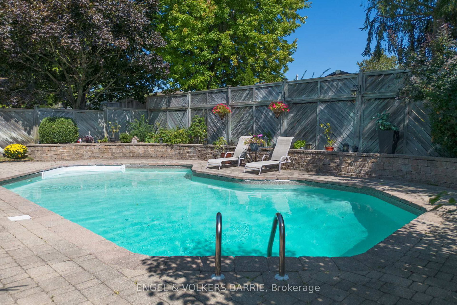 19 Grand Forest Drive • Barrie, ON photo 41