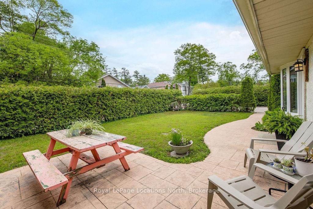 34 Glenwood Drive • Wasaga Beach, ON photo 5