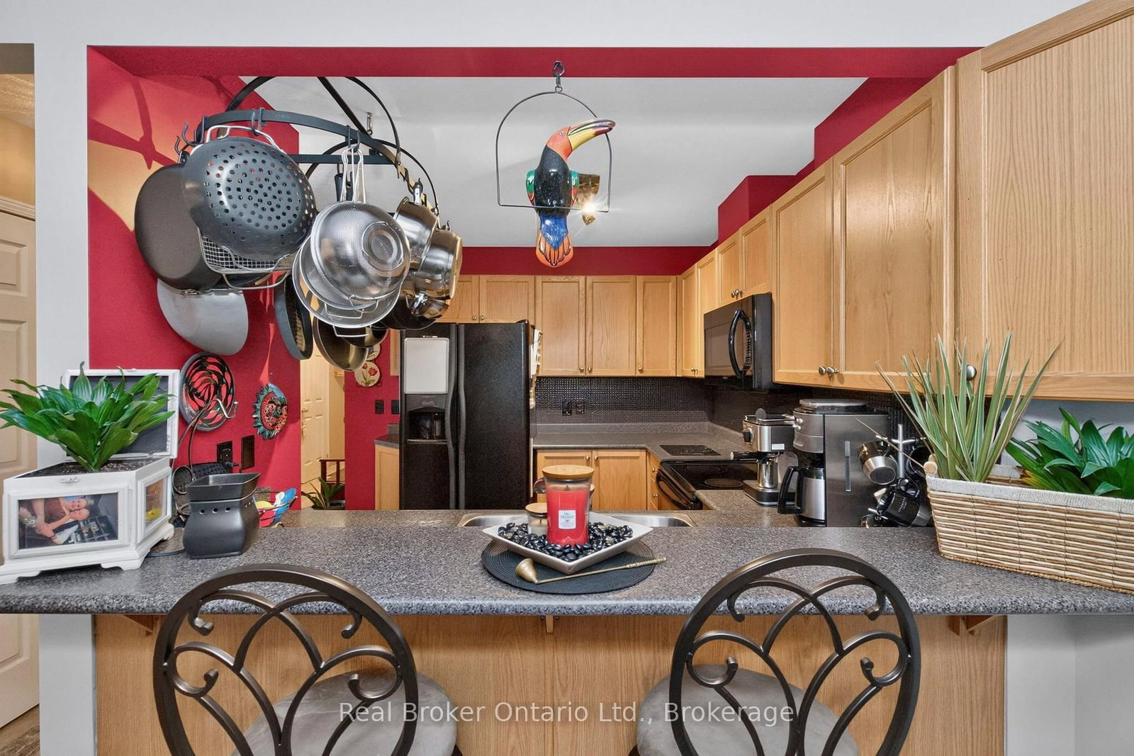 140 Southwinds Crescent • Midland, ON photo 11