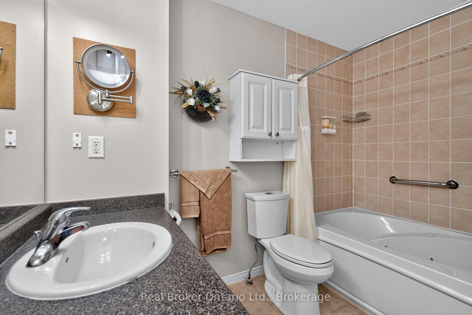 140 Southwinds Crescent • Midland, ON photo 24