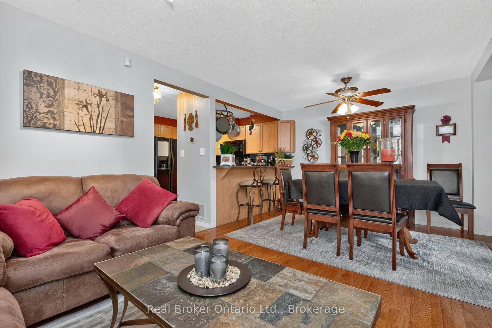140 Southwinds Crescent • Midland, ON photo 9