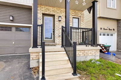 90 Brown Bear Street • Barrie, ON photo 3