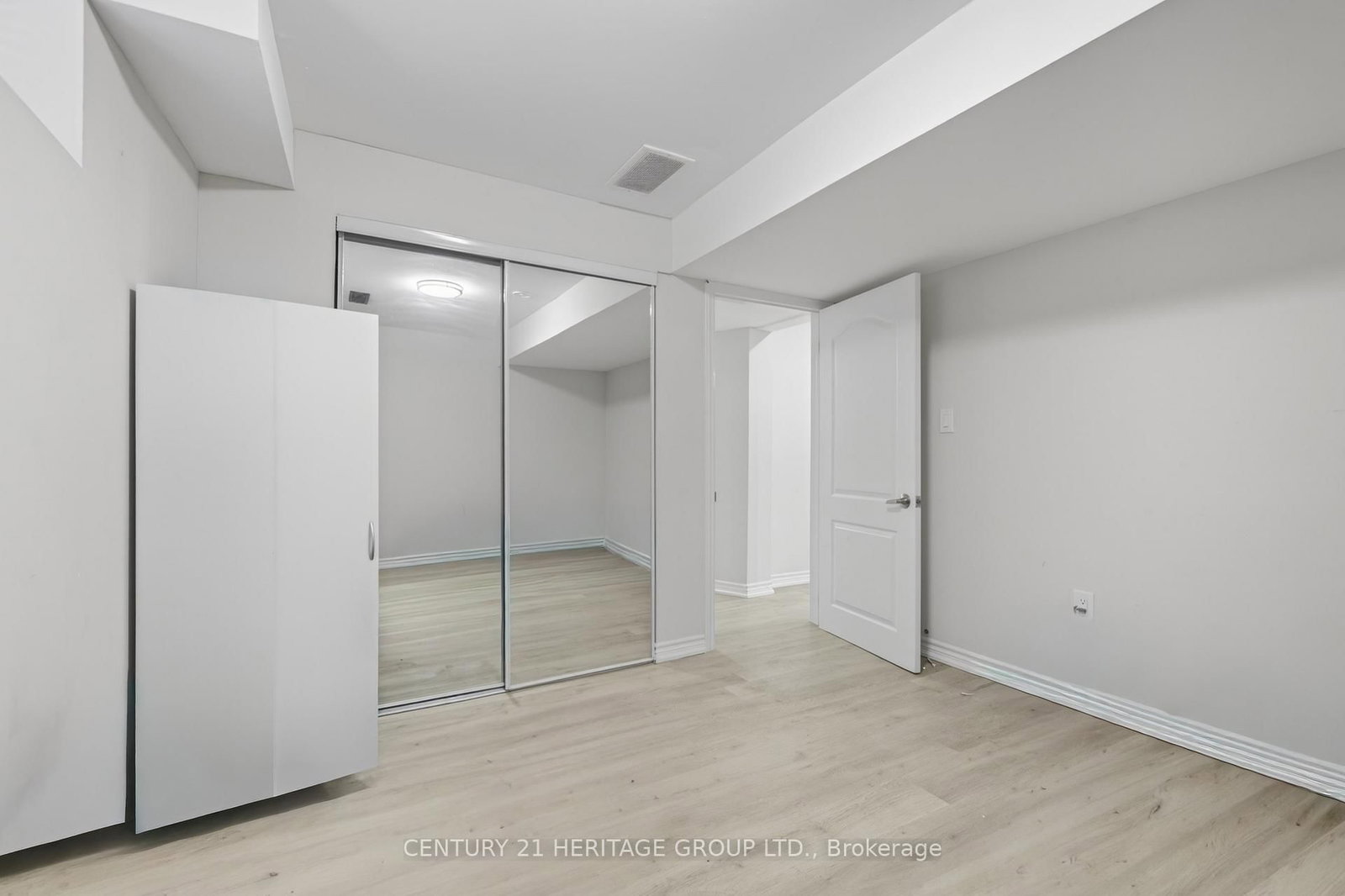 90 Brown Bear Street • Barrie, ON photo 31