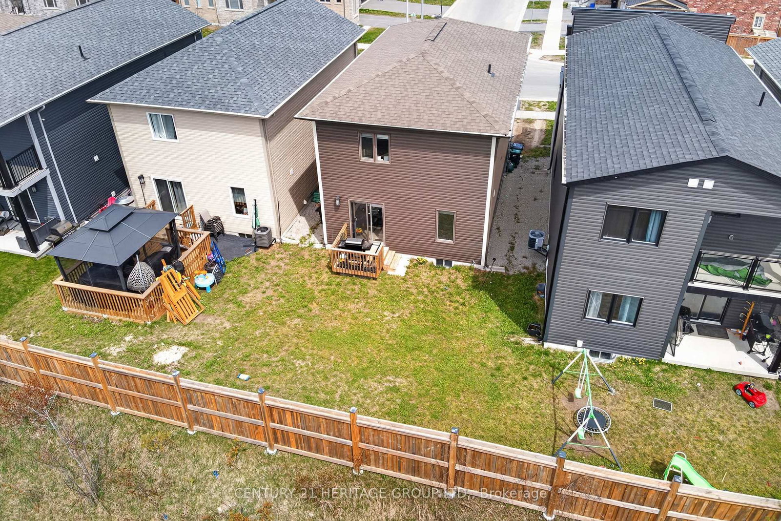 90 Brown Bear Street • Barrie, ON photo 35