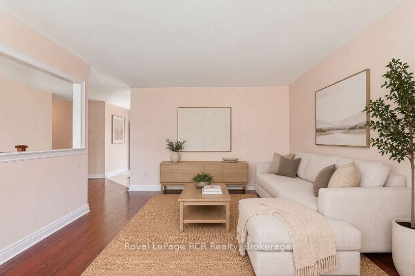 252 Spruce Street • Clearview, ON photo 10