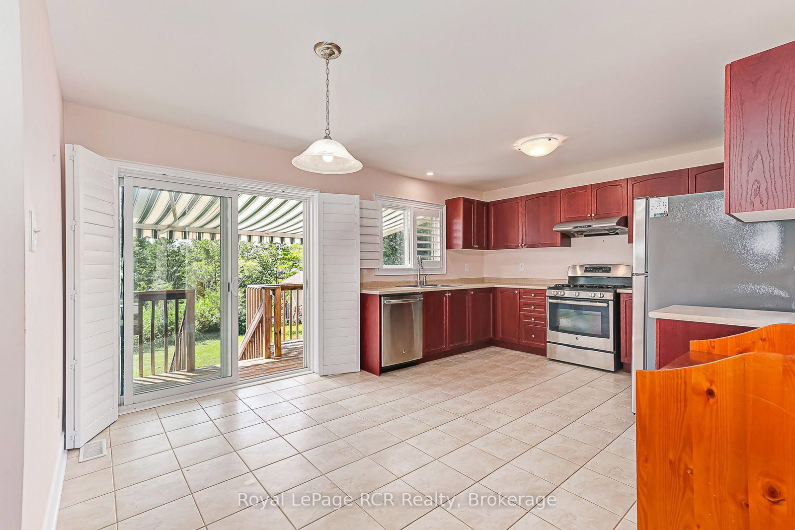252 Spruce Street • Clearview, ON photo 16