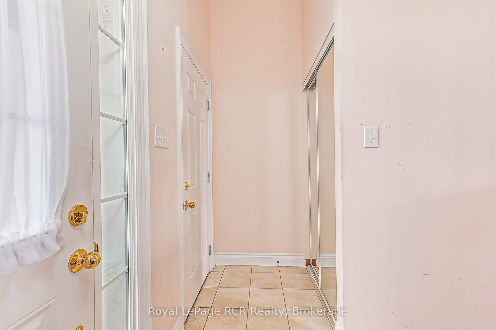 252 Spruce Street • Clearview, ON photo 5