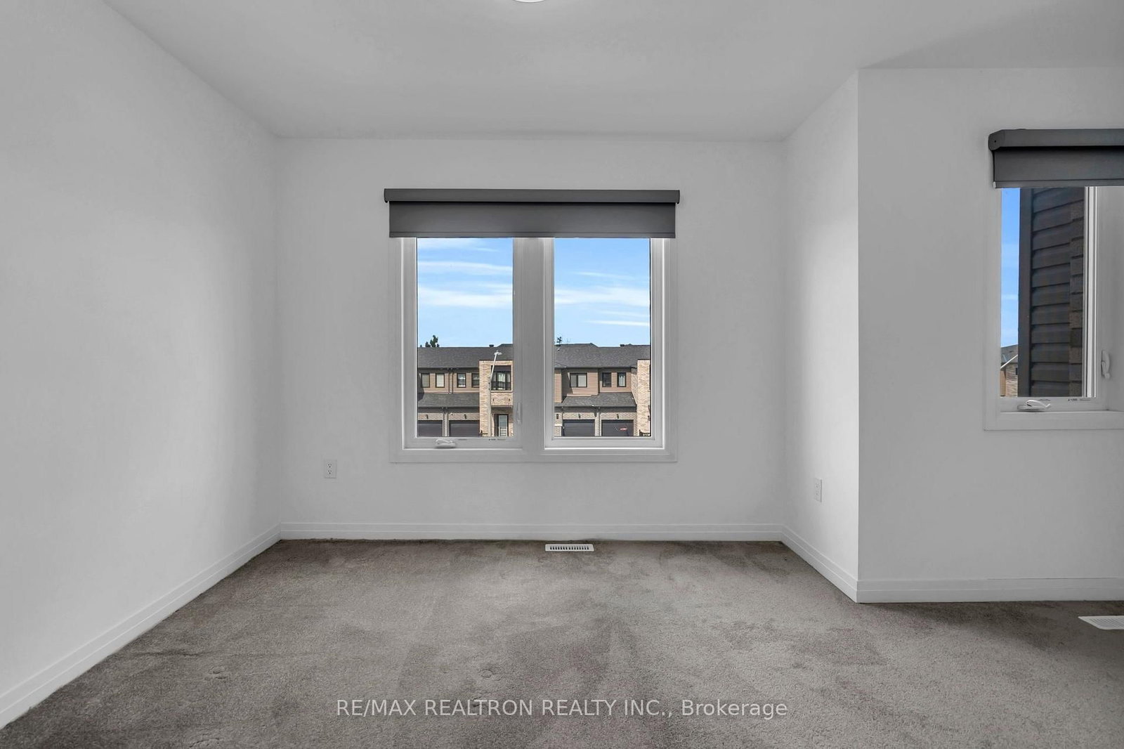 59 Fairlane Avenue • Barrie, ON photo 22