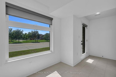 59 Fairlane Avenue • Barrie, ON photo 5