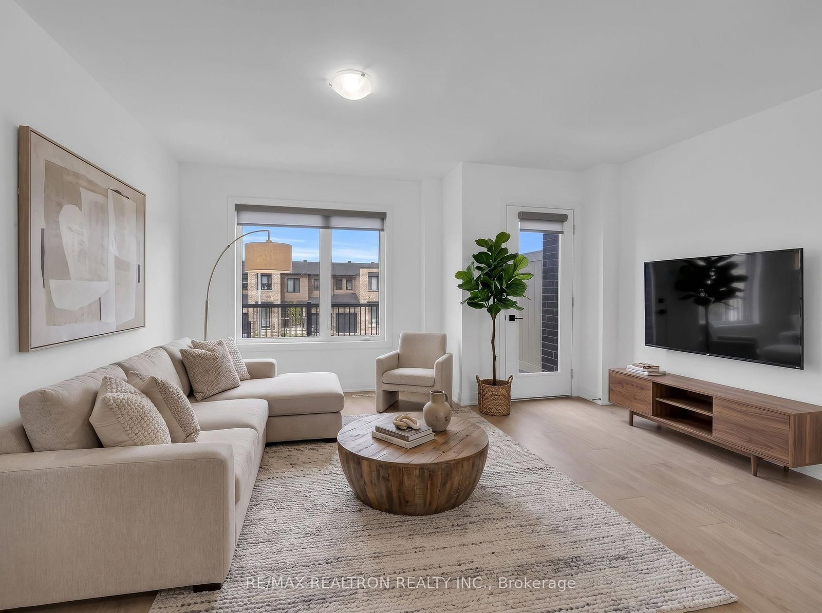 59 Fairlane Avenue • Barrie, ON photo 6
