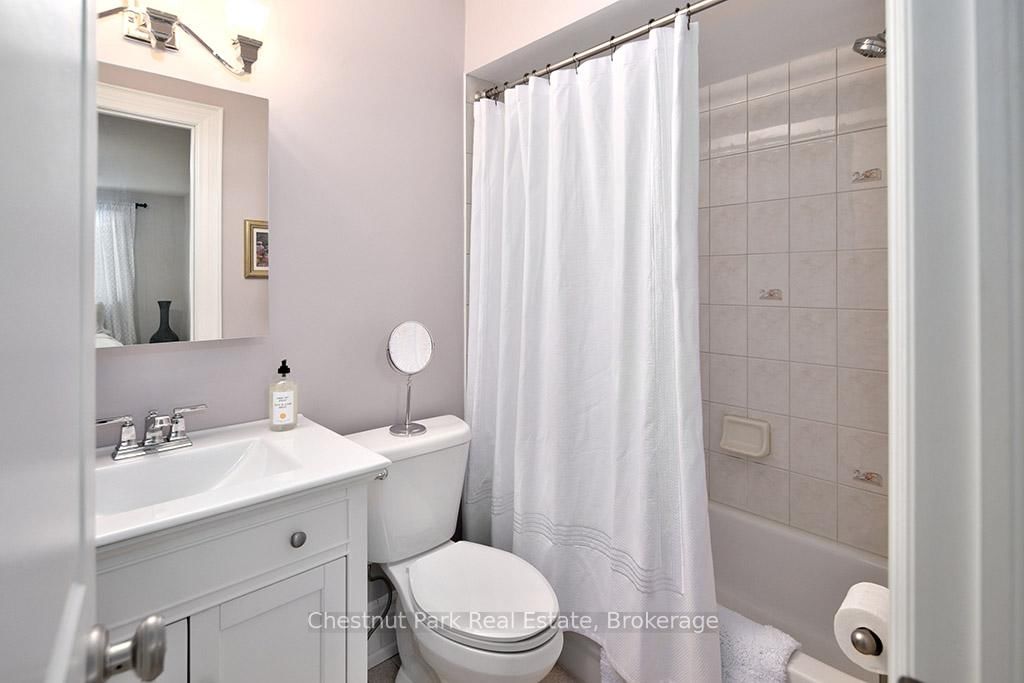 40 Barker Boulevard • Collingwood, ON photo 16