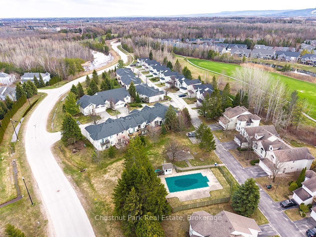 40 Barker Boulevard • Collingwood, ON photo 3