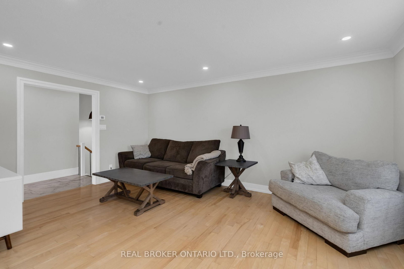 975 Sunnidale Road • Springwater, ON photo 10