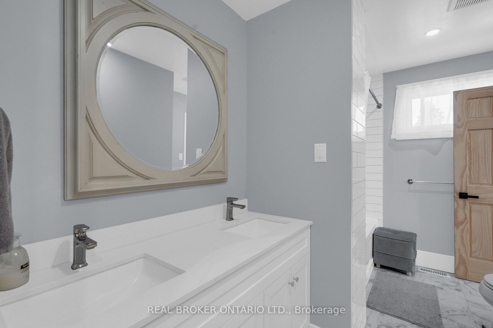 975 Sunnidale Road • Springwater, ON photo 23