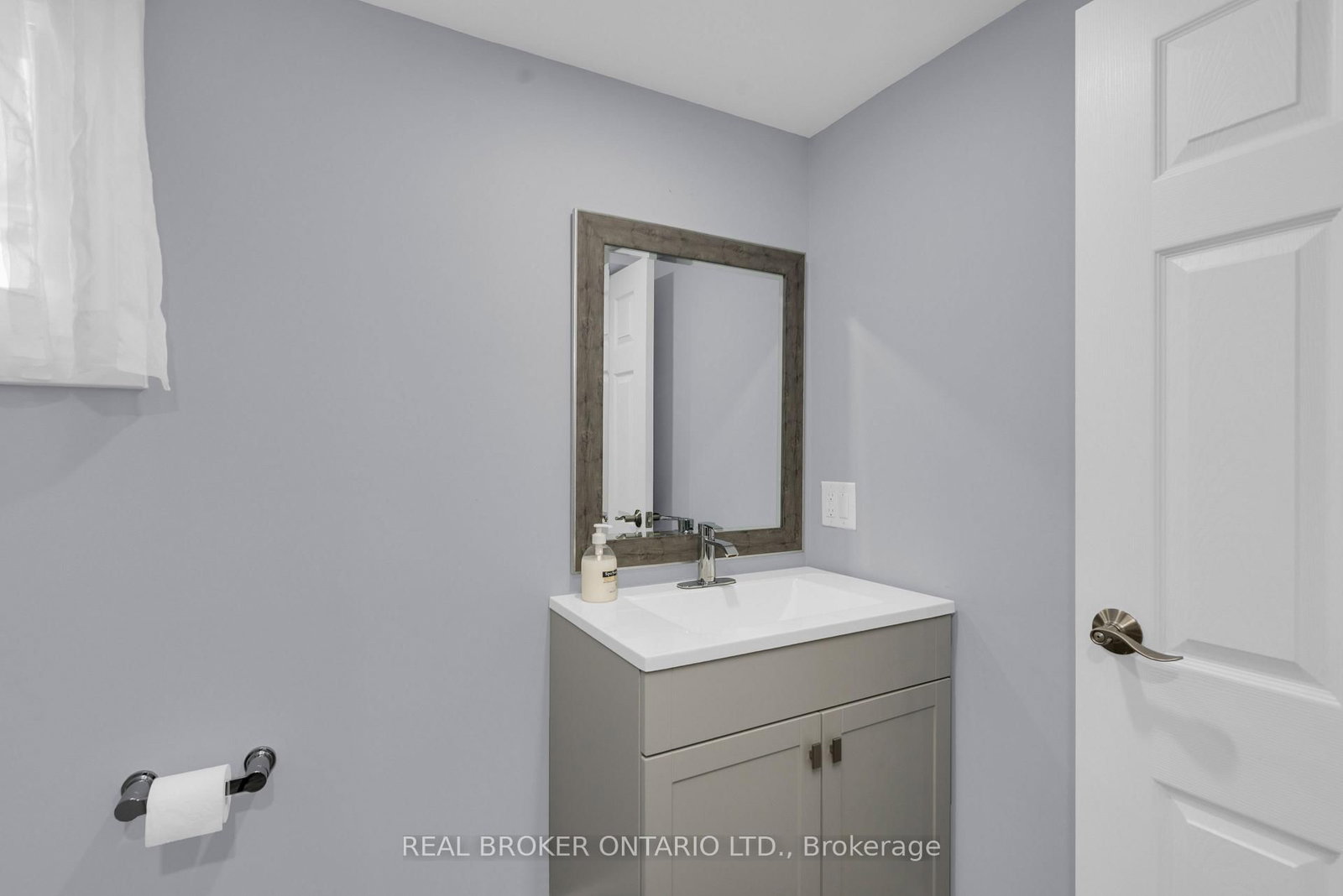 975 Sunnidale Road • Springwater, ON photo 30