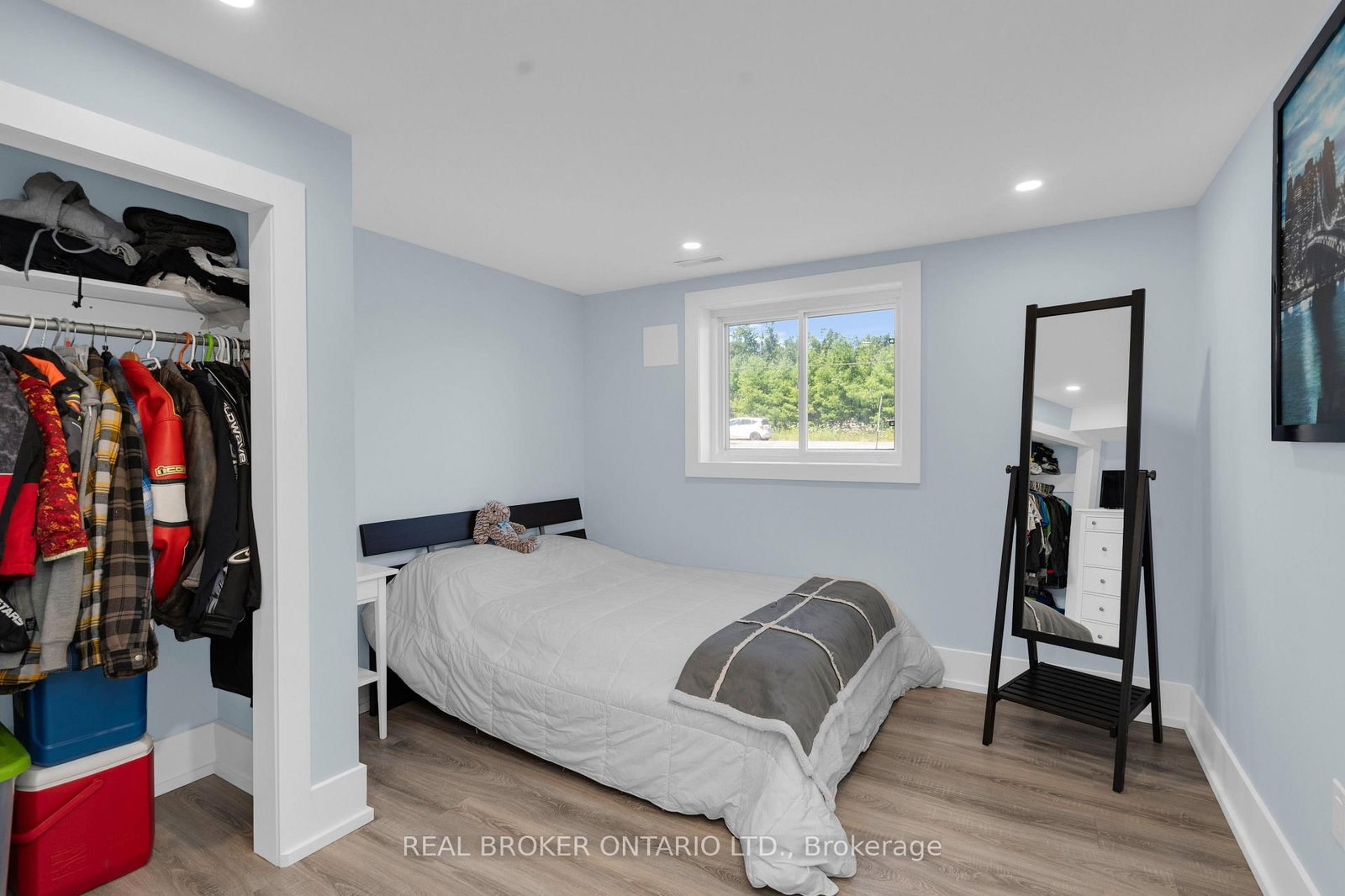 975 Sunnidale Road • Springwater, ON photo 32