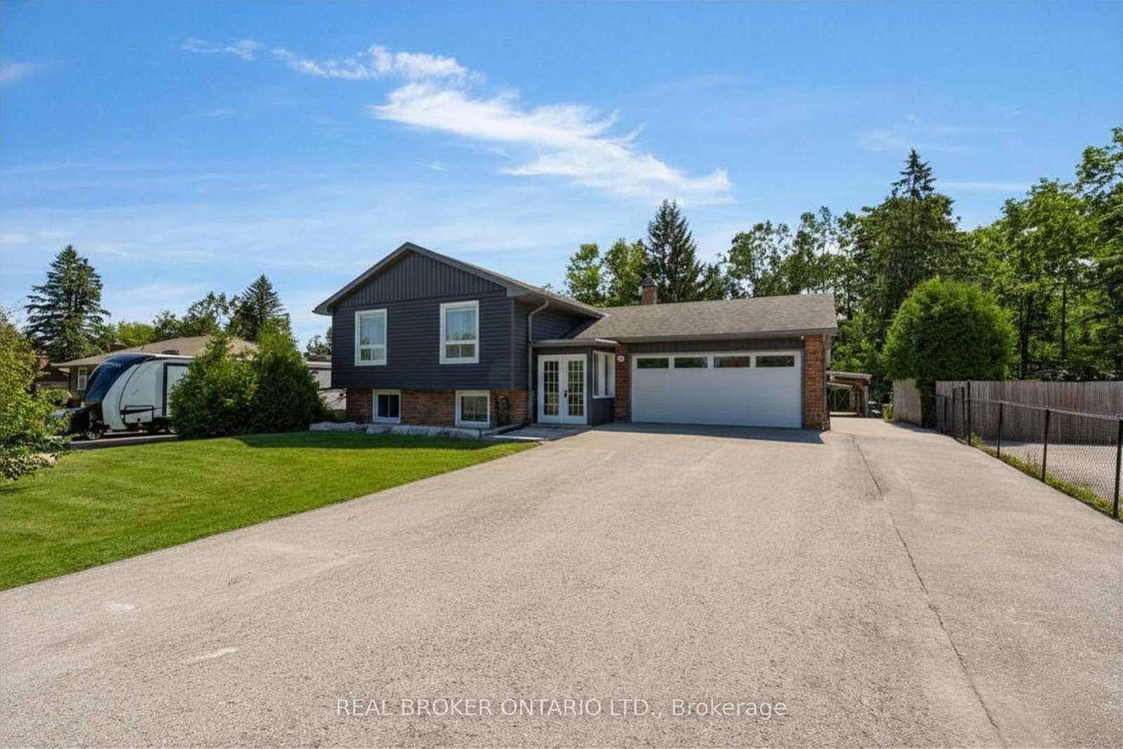 975 Sunnidale Road • Springwater, ON photo 48