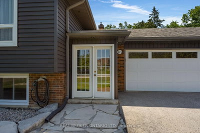 975 Sunnidale Road • Springwater, ON photo 6