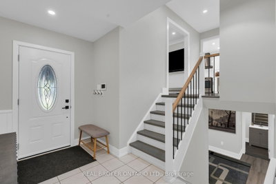 975 Sunnidale Road • Springwater, ON photo 8