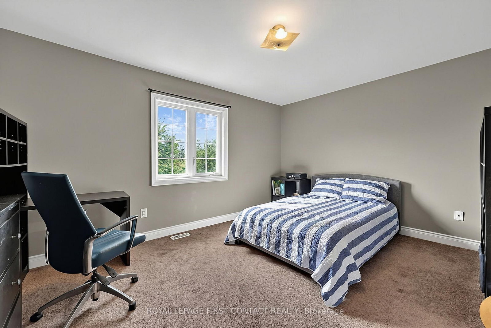 36 Regalia Way • Barrie, ON photo 32