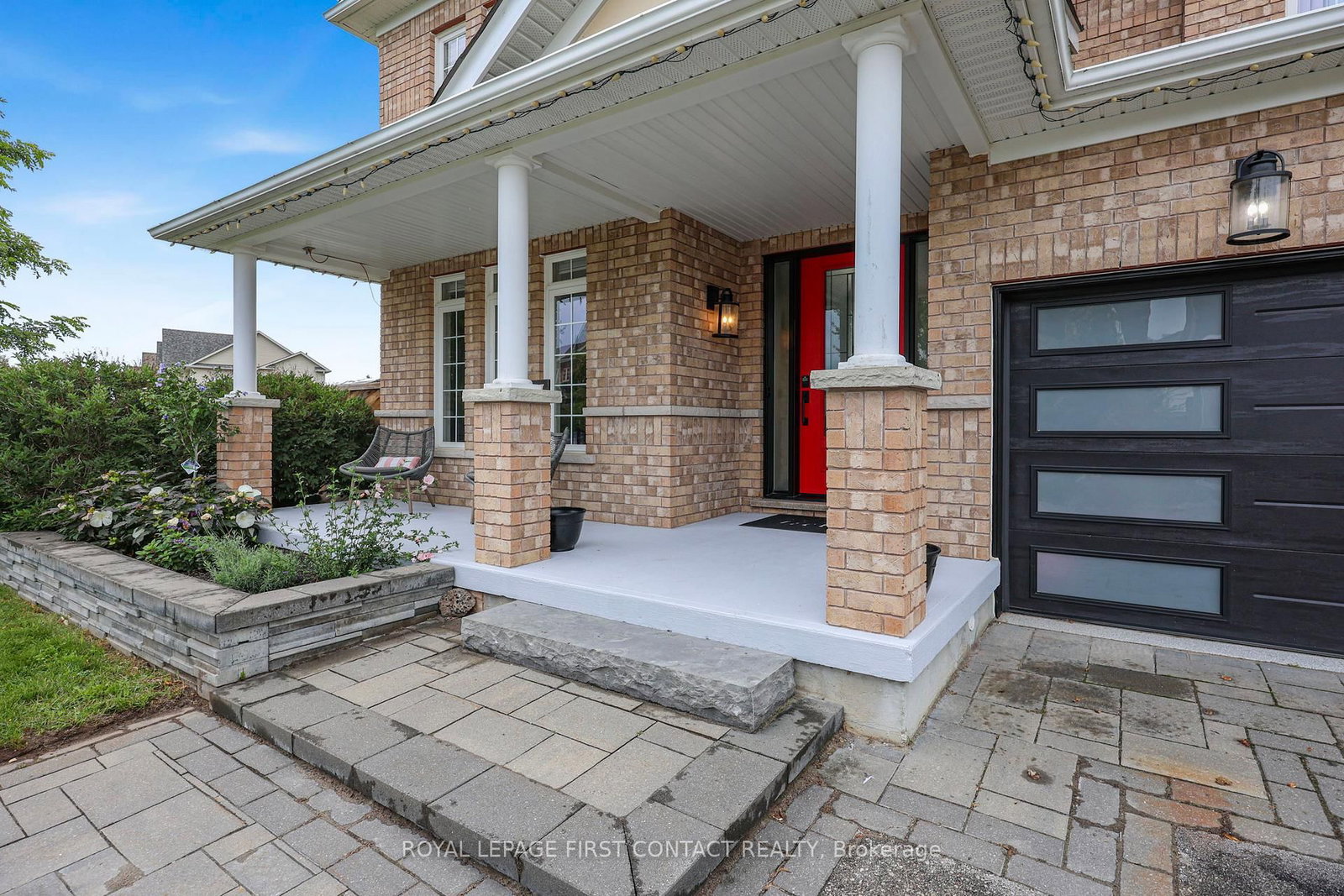 36 Regalia Way • Barrie, ON photo 4