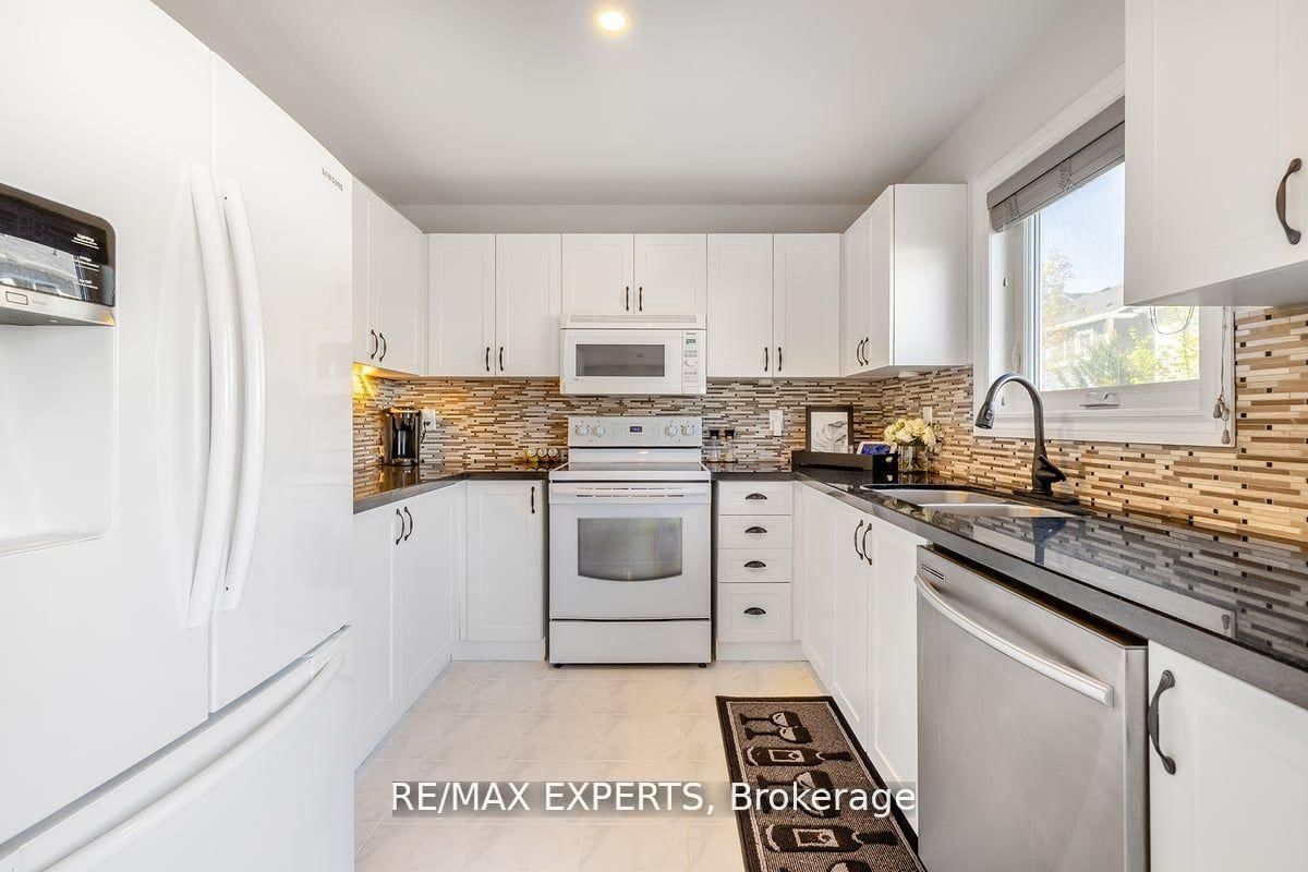 10 Snowden Avenue • Barrie, ON photo 14