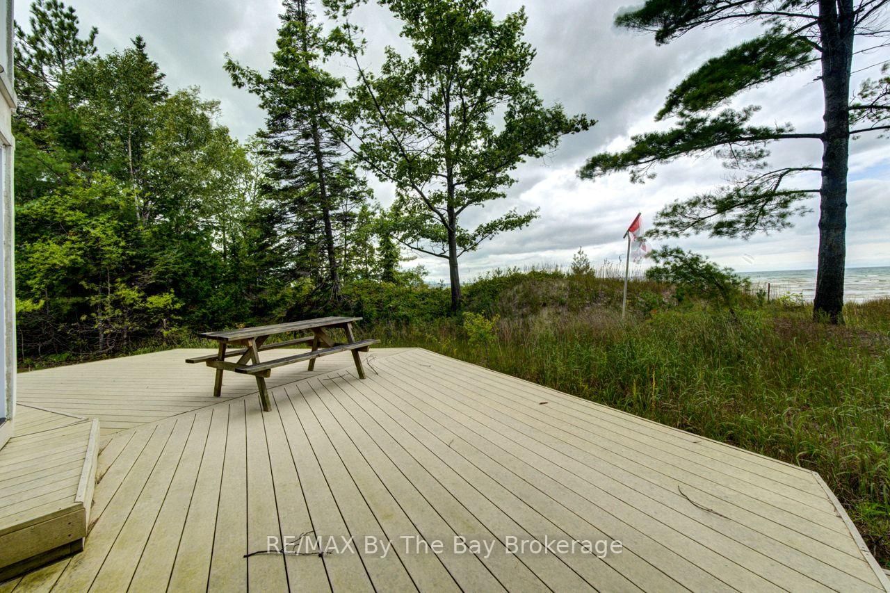 1170 Shore Lane • Wasaga Beach, ON photo 32