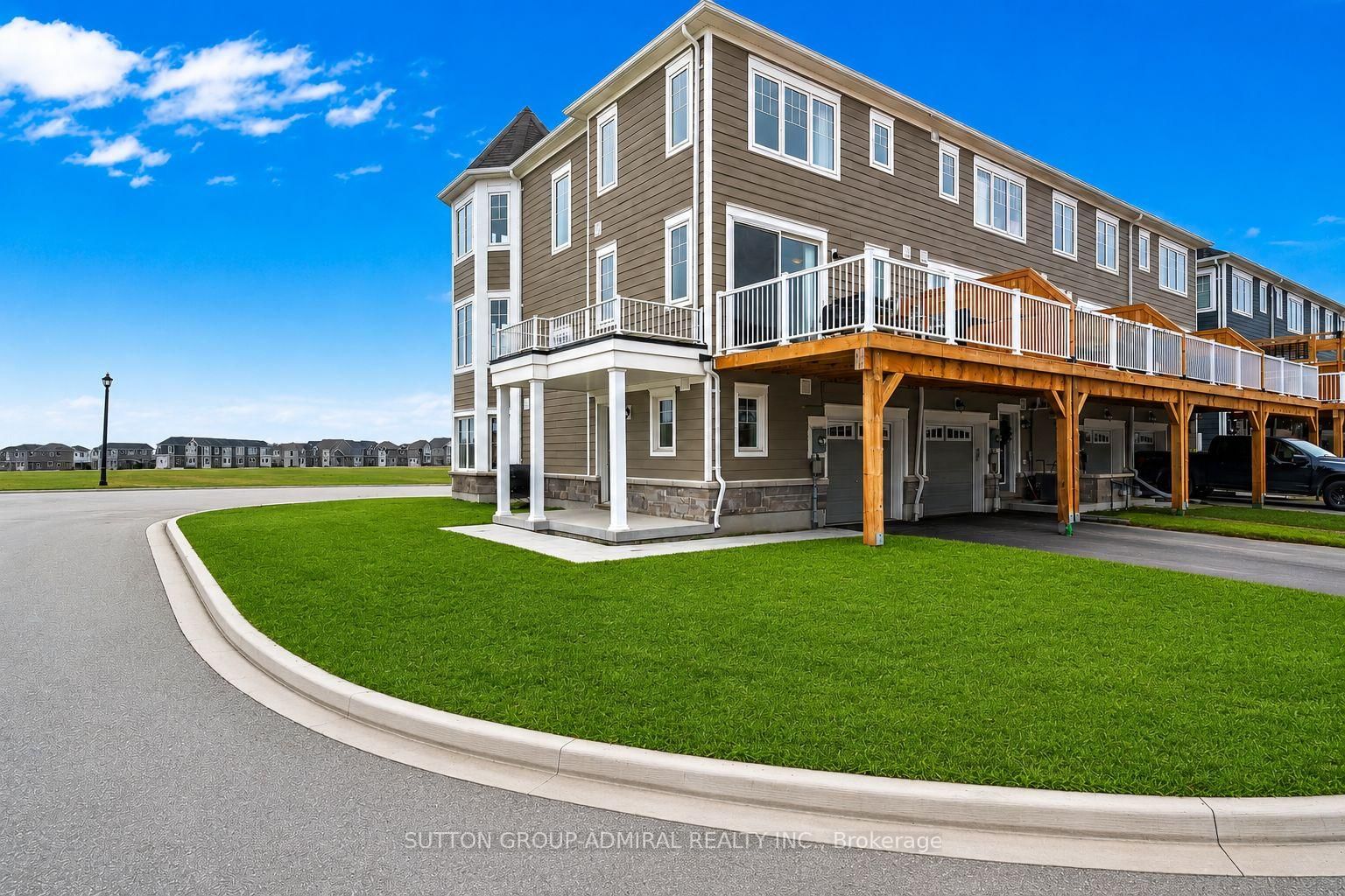 83 Shelburne Avenue • Wasaga Beach, ON photo 5