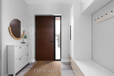 236 Cox Mill Road • Barrie, ON photo 4