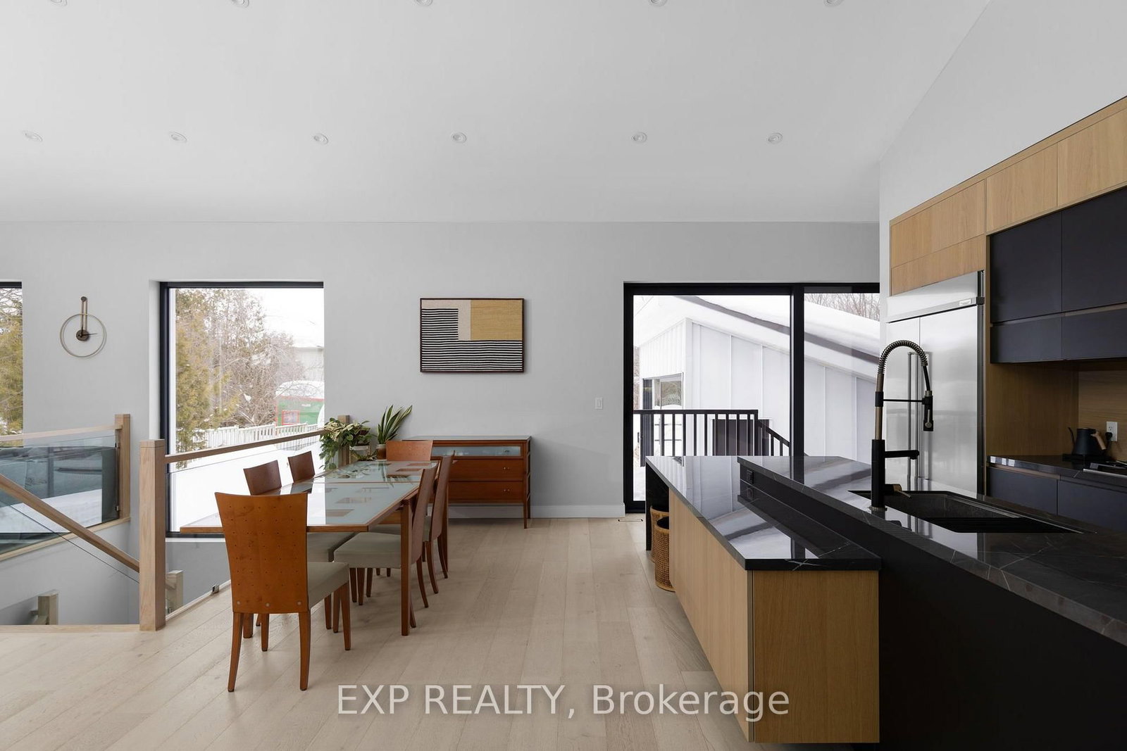 236 Cox Mill Road • Barrie, ON photo 6