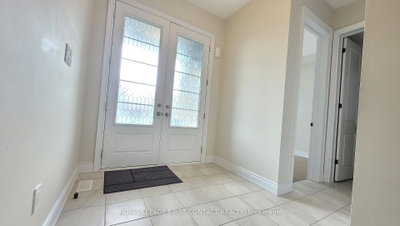113 BEARBERRY Road • Springwater, ON photo 3