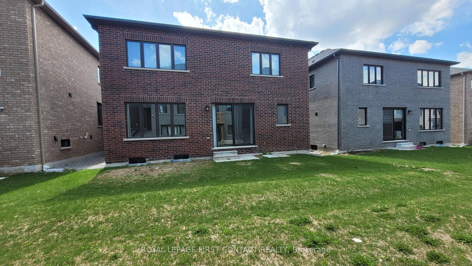 113 BEARBERRY Road • Springwater, ON photo 39