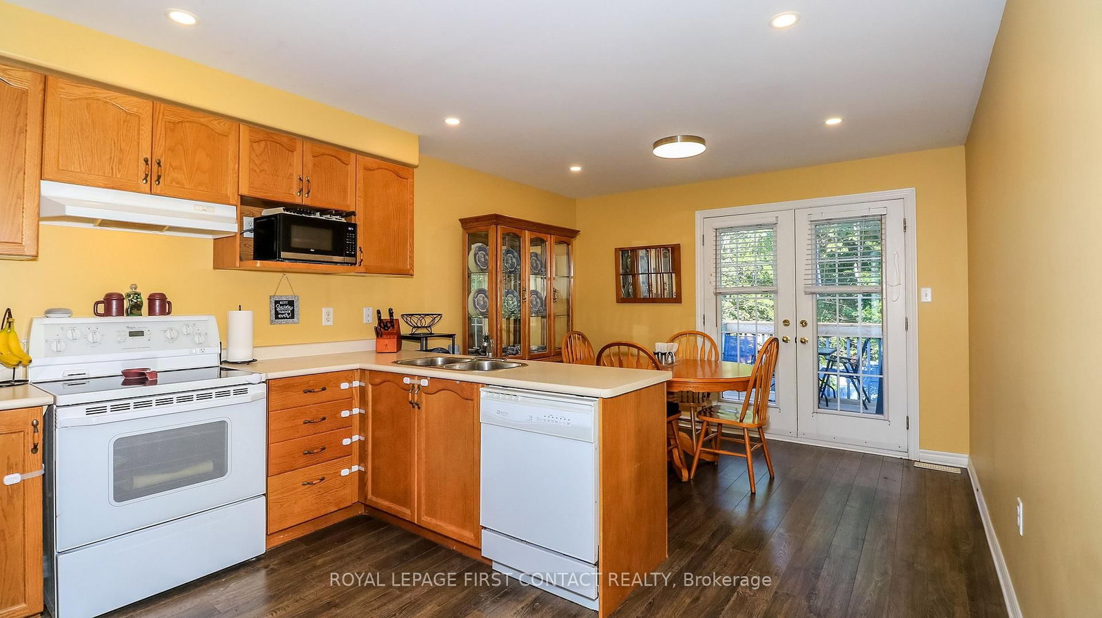 79 White Elm Road • Barrie, ON photo 8