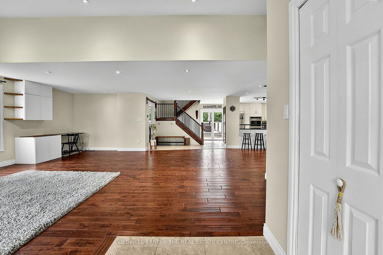 247 Poplar Avenue • Tay, ON photo 5