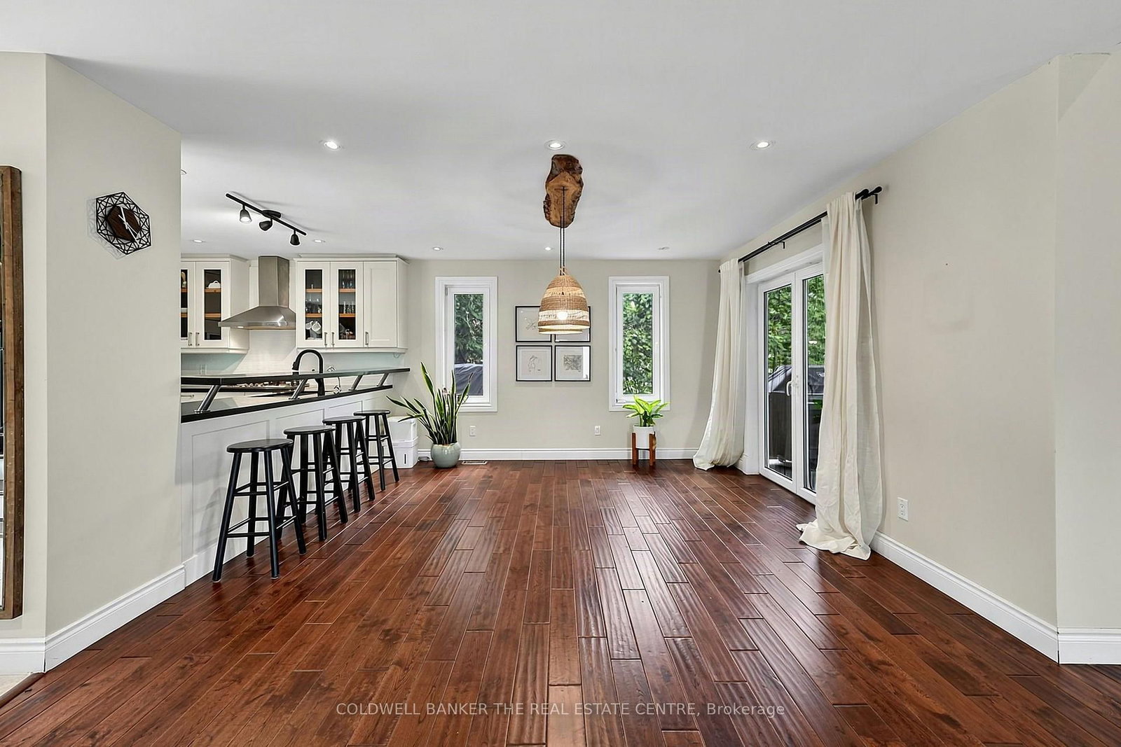 247 Poplar Avenue • Tay, ON photo 9