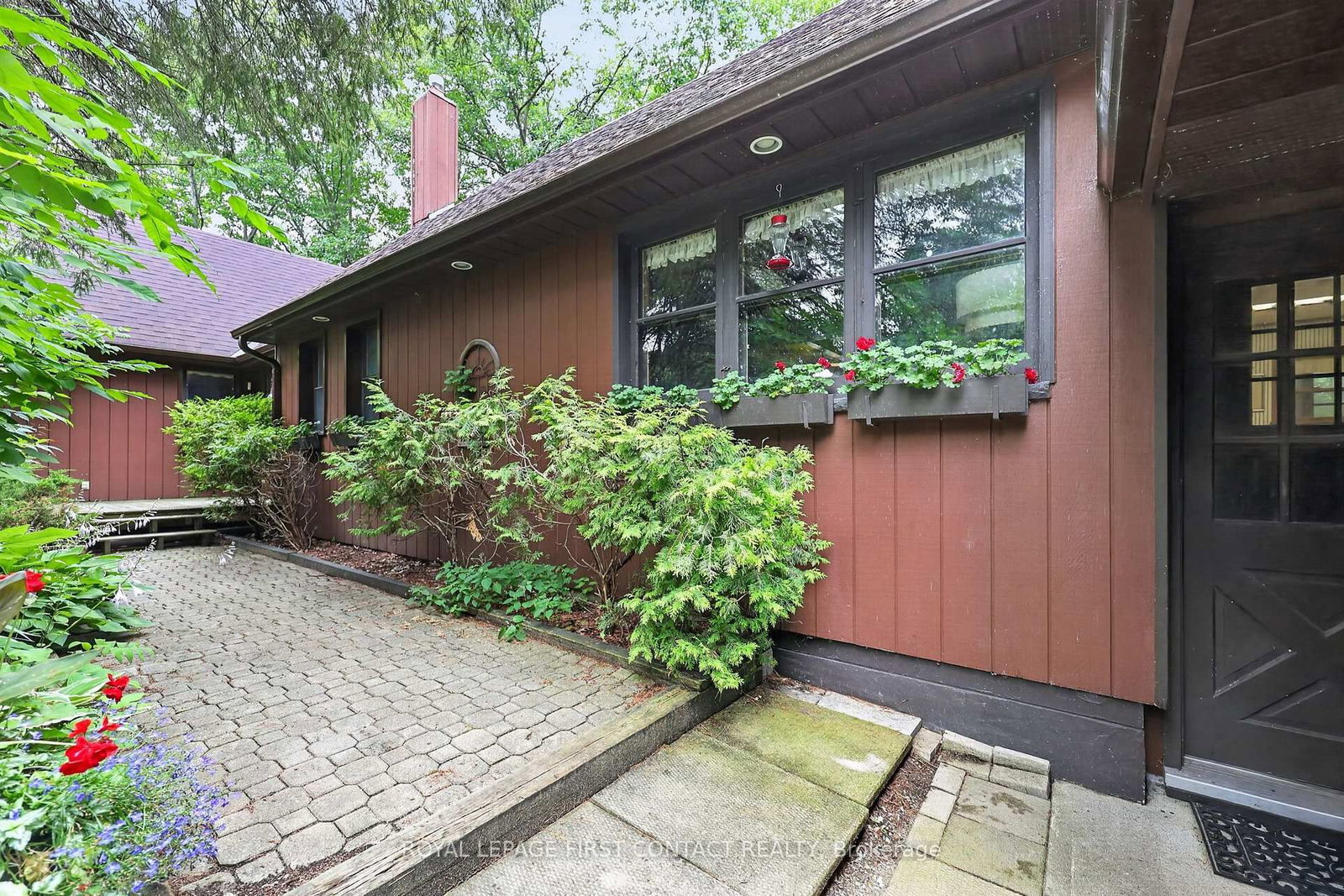29 Doran Road • Springwater, ON photo 5