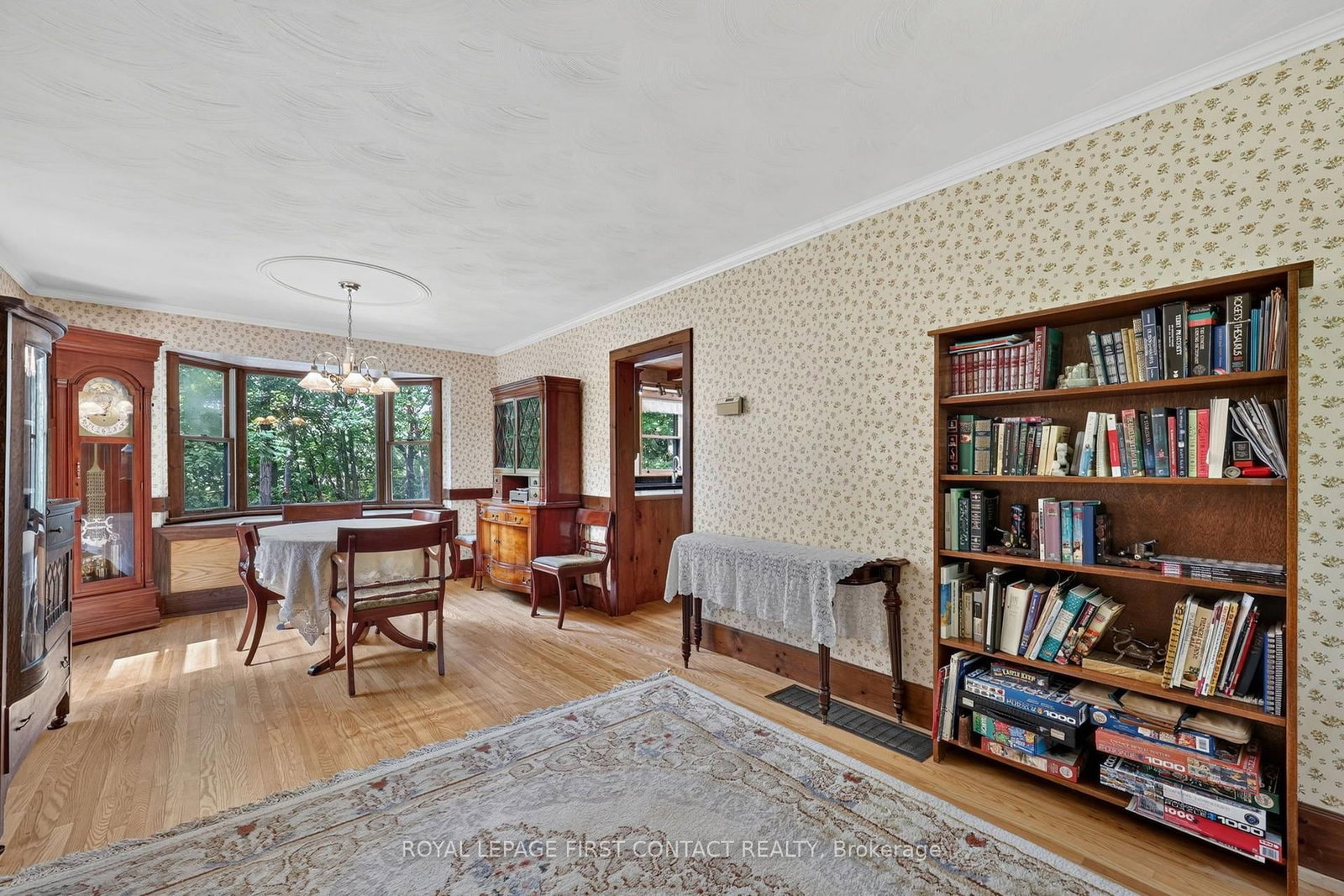 29 Doran Road • Springwater, ON photo 8