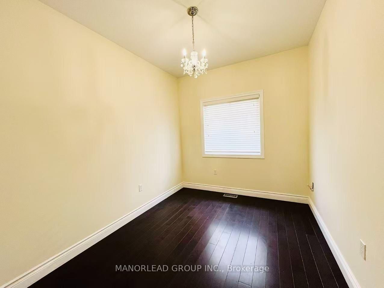 42 Parisian Crescent • Barrie, ON photo 10