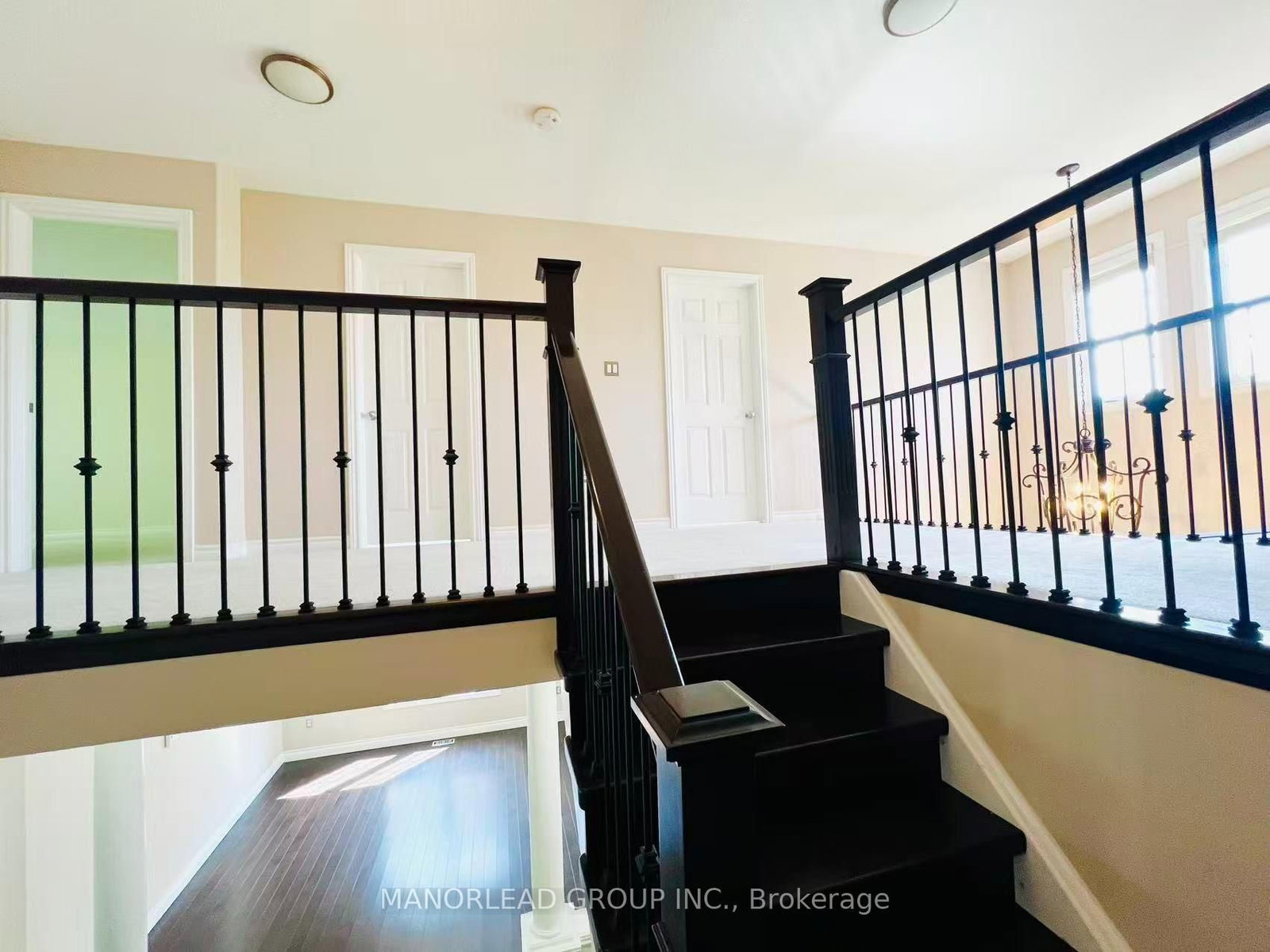 42 Parisian Crescent • Barrie, ON photo 14