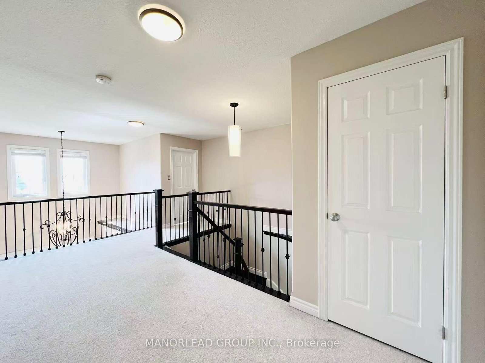 42 Parisian Crescent • Barrie, ON photo 15