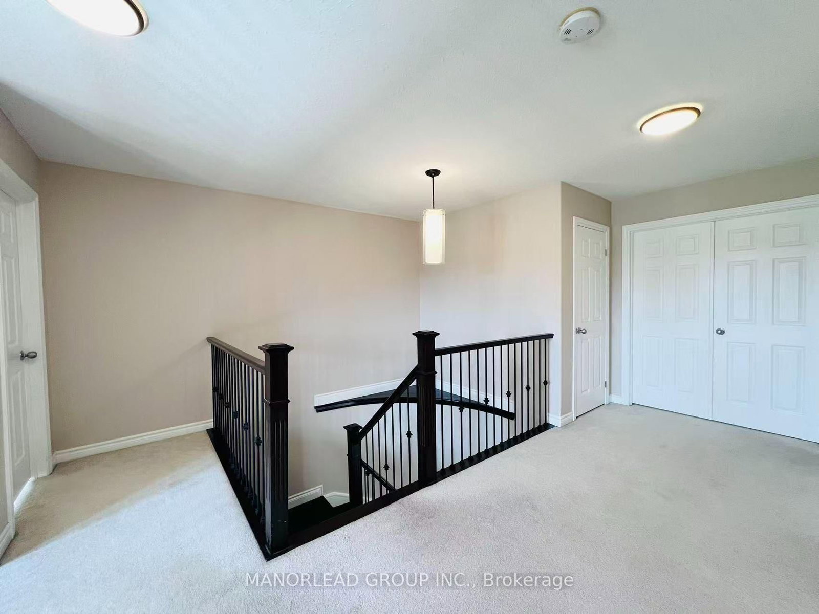 42 Parisian Crescent • Barrie, ON photo 16