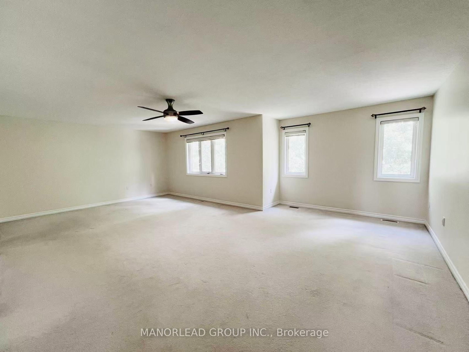 42 Parisian Crescent • Barrie, ON photo 17