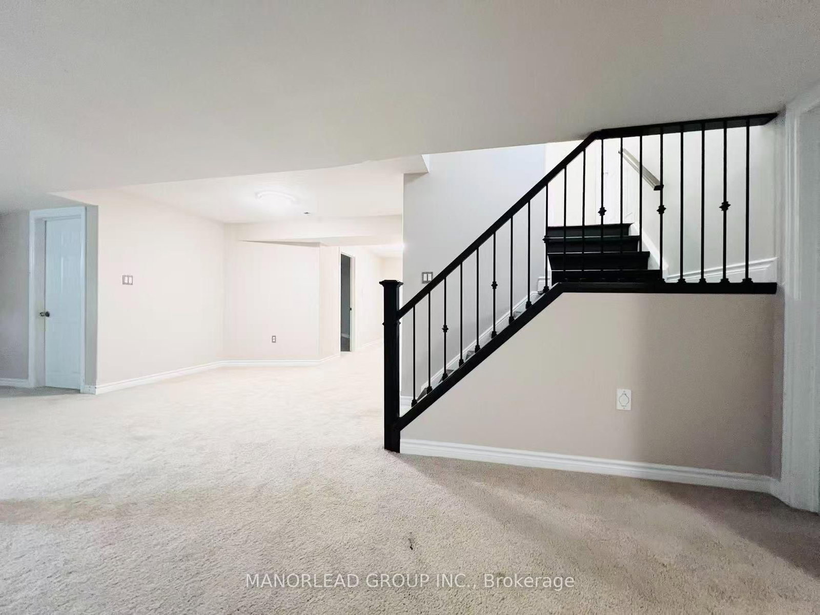 42 Parisian Crescent • Barrie, ON photo 31
