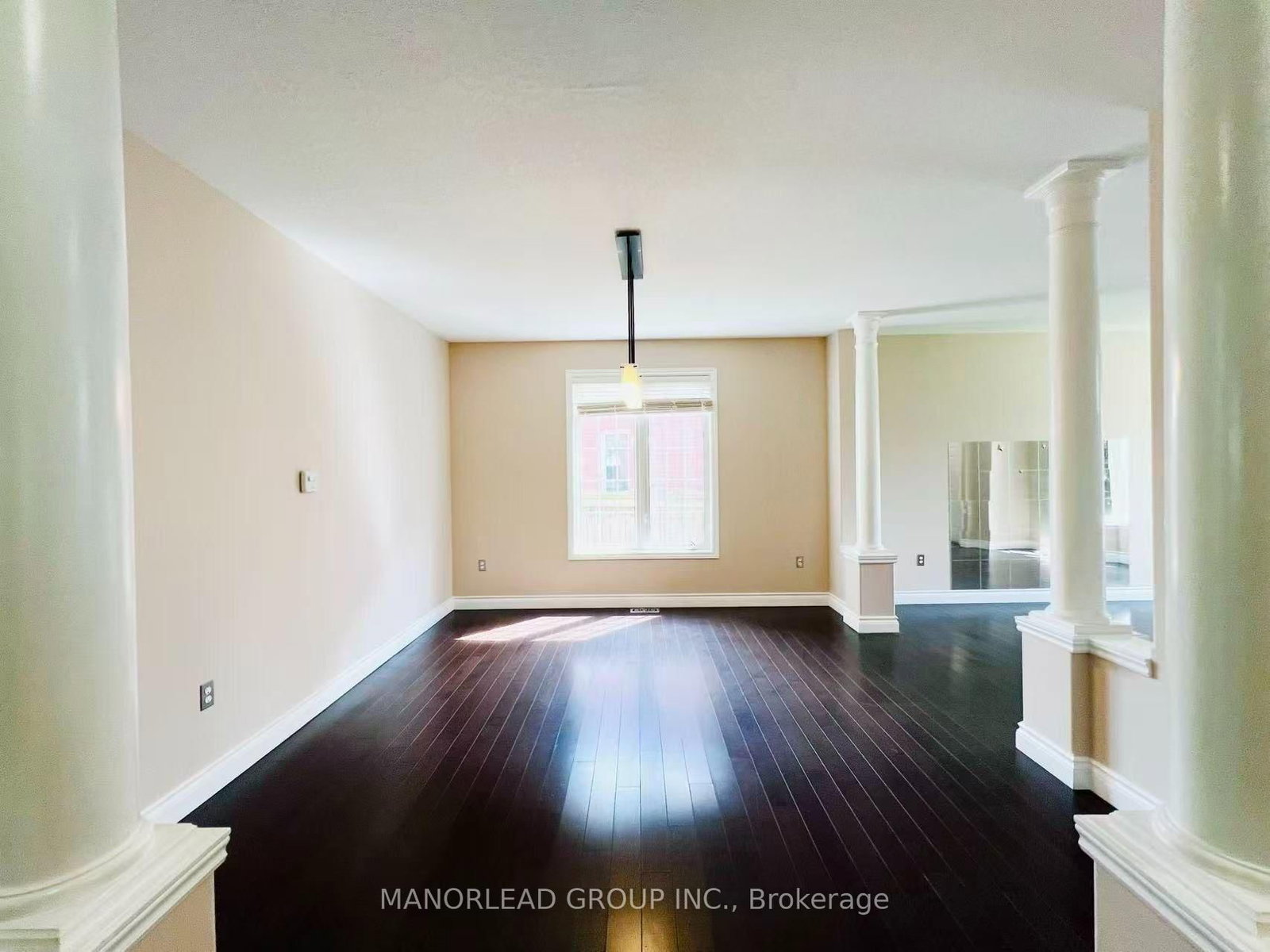 42 Parisian Crescent • Barrie, ON photo 8