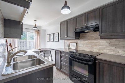 49 Cunningham Drive • Barrie, ON photo 5