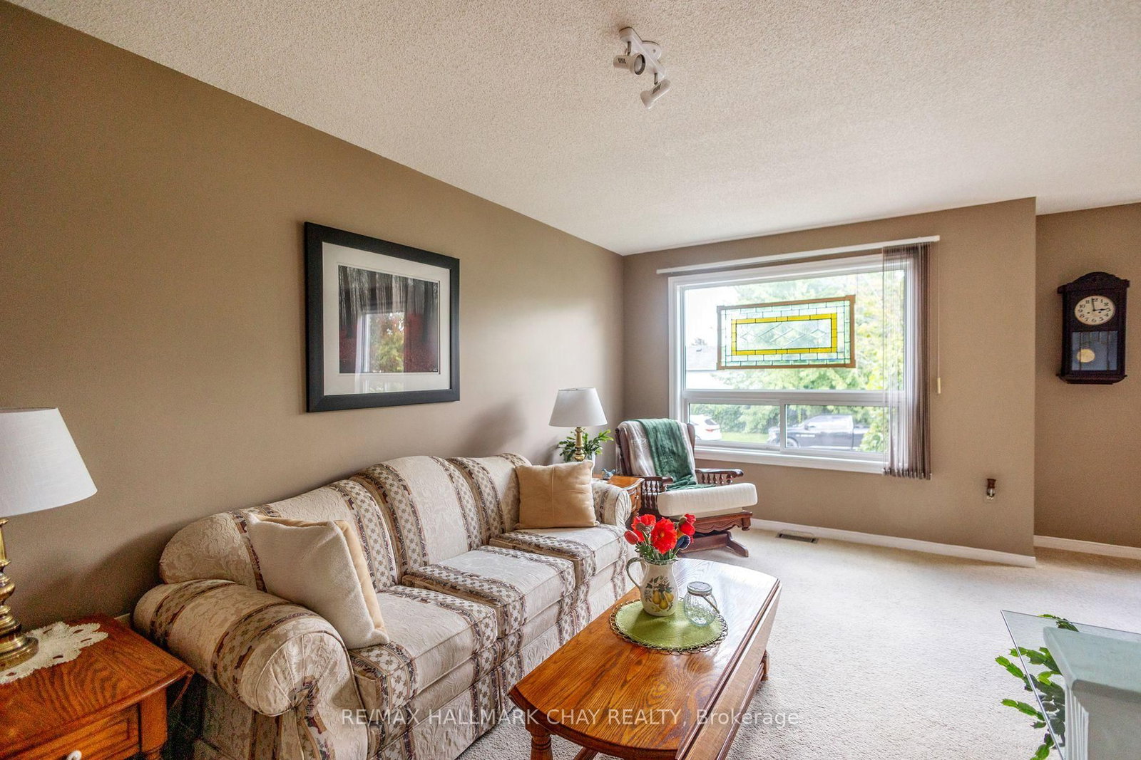 28 Pae Drive • Barrie, ON photo 18