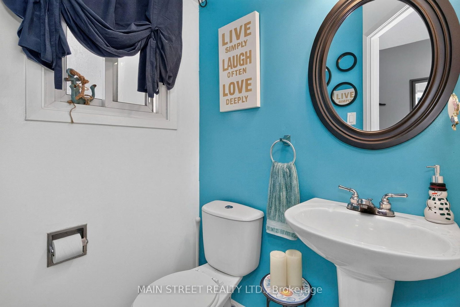 8 Robin Court • Barrie, ON photo 14
