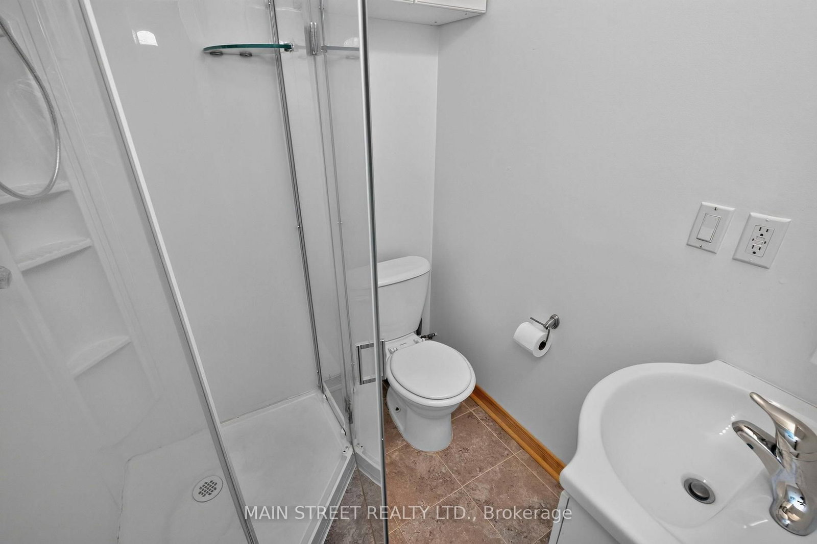 8 Robin Court • Barrie, ON photo 25